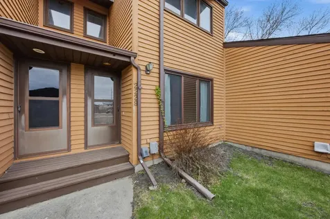 2229 4th Avenue S Moorhead MN 56560