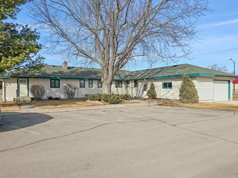 610 3rd Ave SE Perham MN 56573
