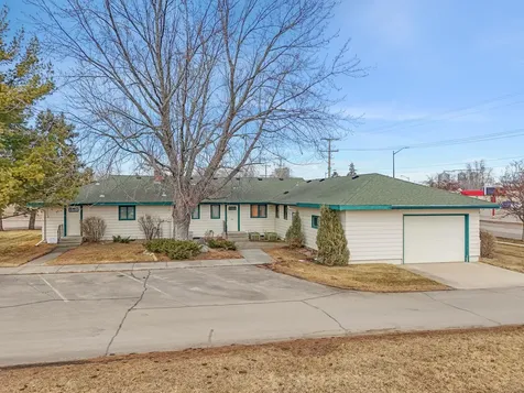610 3rd Ave SE Perham MN 56573