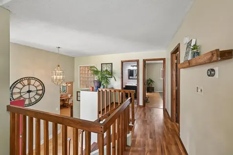 615 Lakewood Drive SW Hutchinson MN 55350