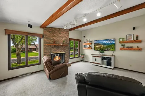 615 Lakewood Drive SW Hutchinson MN 55350