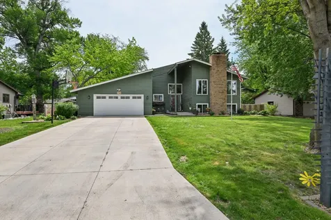 615 Lakewood Drive SW Hutchinson MN 55350