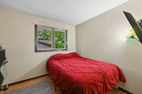 615 Lakewood Drive SW Hutchinson MN 55350