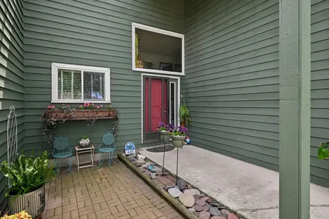 615 Lakewood Drive SW Hutchinson MN 55350