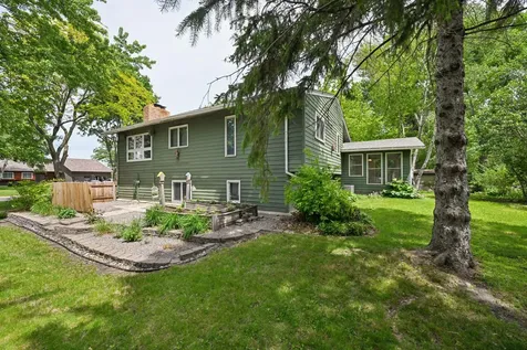 615 Lakewood Drive SW Hutchinson MN 55350