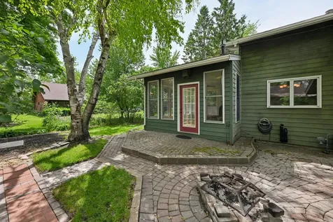 615 Lakewood Drive SW Hutchinson MN 55350
