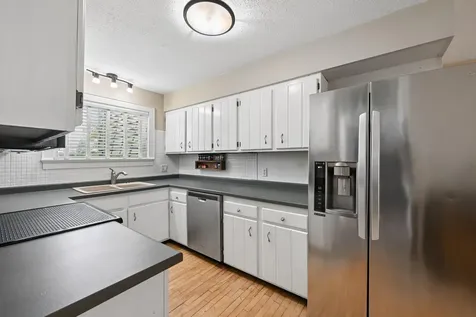 615 Lakewood Drive SW Hutchinson MN 55350