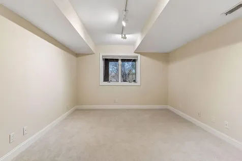 406 River Street Minneapolis MN 55401