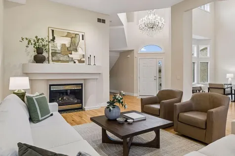 406 River Street Minneapolis MN 55401