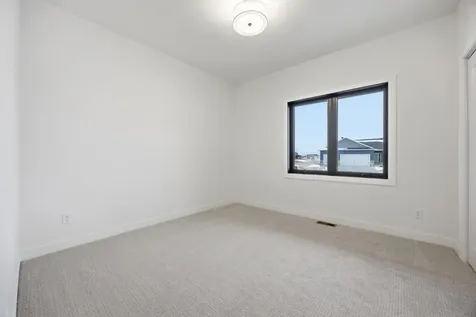 4270 Bristlecone Loop S Fargo ND 58104
