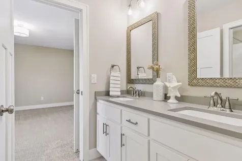 5821 Concord Avenue Edina MN 55424