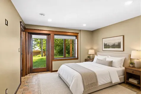 5220 London Road Duluth MN 55804