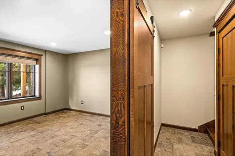 5220 London Road Duluth MN 55804