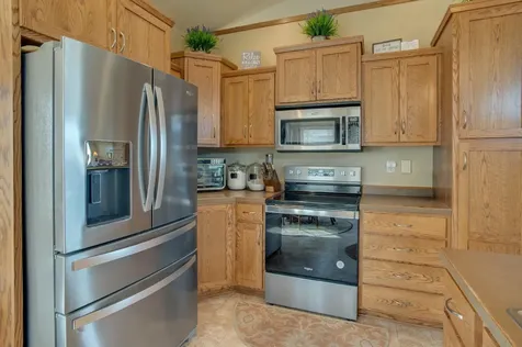 1610 42nd Avenue S Moorhead MN 56560