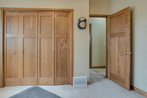 1610 42nd Avenue S Moorhead MN 56560