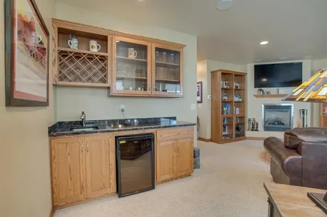 1610 42nd Avenue S Moorhead MN 56560