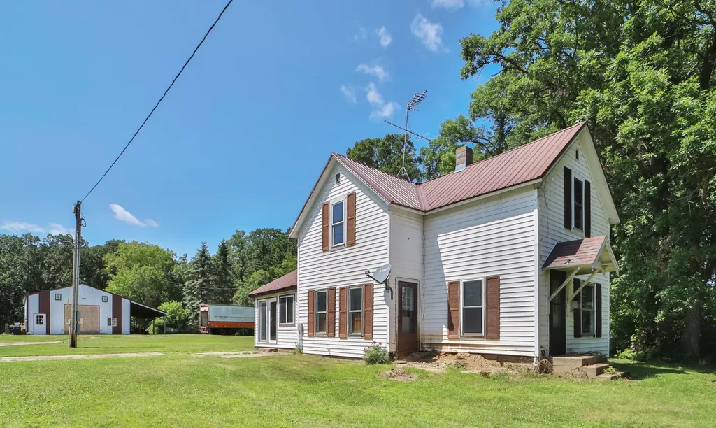 8719 State 64 SW Motley MN 56466