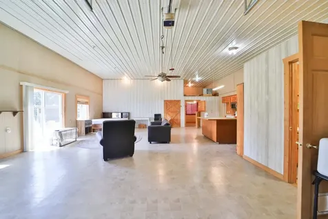 8719 State 64 SW Motley MN 56466