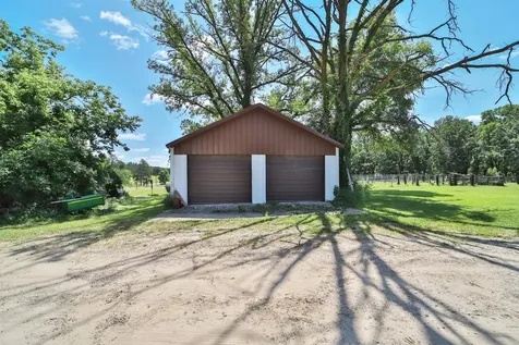 8719 State 64 SW Motley MN 56466