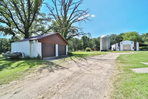 8719 State 64 SW Motley MN 56466