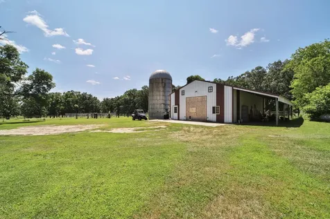 8719 State 64 SW Motley MN 56466