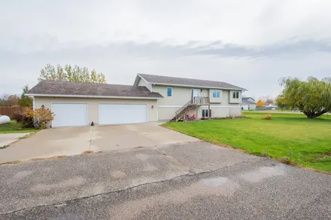 421 Lind Boulevard Harwood ND 58042