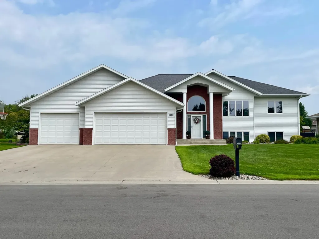 1410 Mendenhall Avenue Breckenridge MN 56520