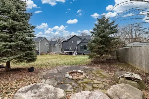 635 Niagara Lane N Plymouth MN 55447