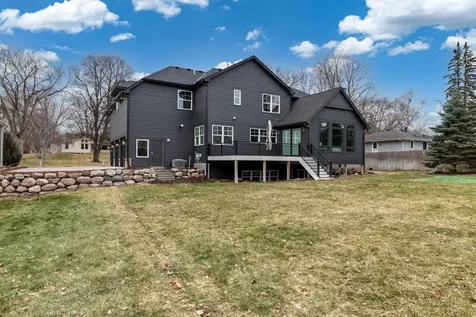 635 Niagara Lane N Plymouth MN 55447