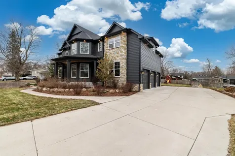 635 Niagara Lane N Plymouth MN 55447