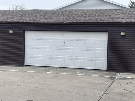 1566 27th Avenue S Fargo ND 58103