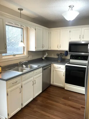 1566 27th Avenue S Fargo ND 58103