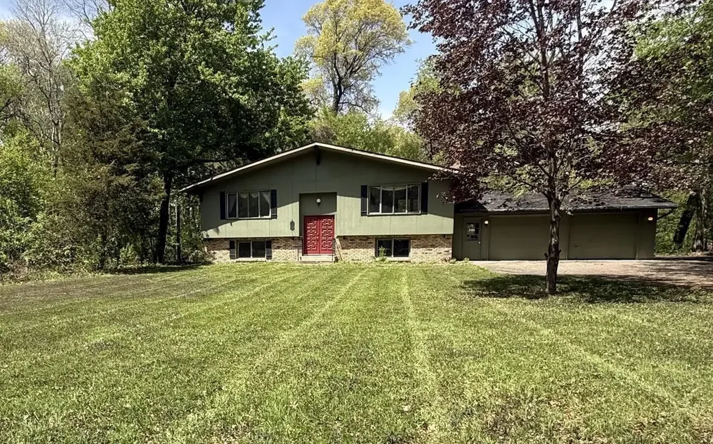 9211 168th Avenue NE Columbus MN 55025