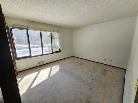 9211 168th Avenue NE Columbus MN 55025