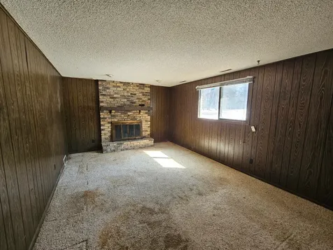9211 168th Avenue NE Columbus MN 55025