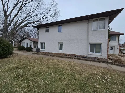 2100 Wentworth Avenue South Saint Paul MN 55075