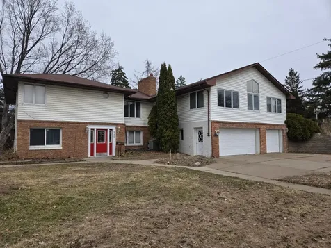 2100 Wentworth Avenue South Saint Paul MN 55075
