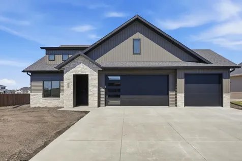 3296 Timber Creek Circle S Fargo ND 58104