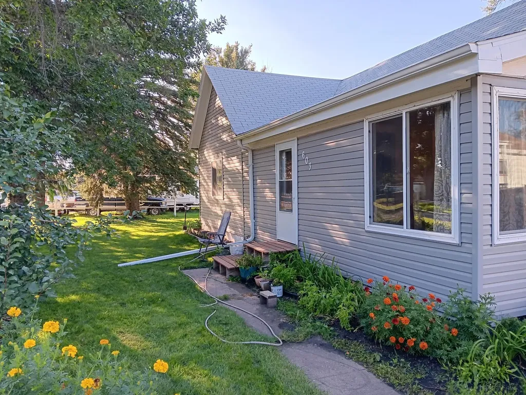 603 Pearl Street N Buffalo ND 58011