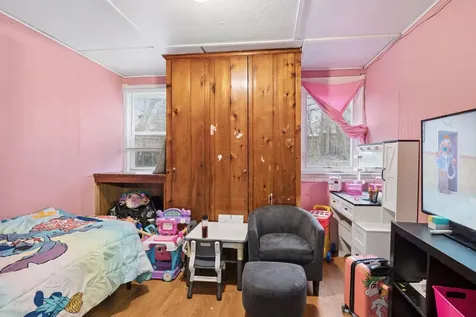 306 King Street W Saint Paul MN 55107