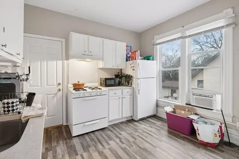 306 King Street W Saint Paul MN 55107