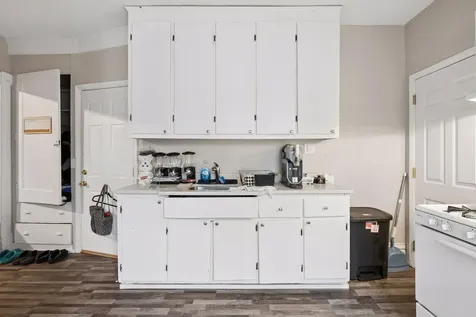 306 King Street W Saint Paul MN 55107