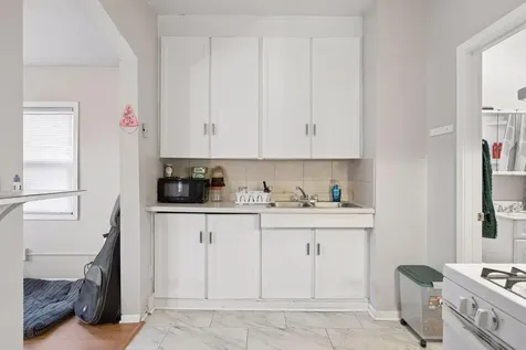 306 King Street W Saint Paul MN 55107