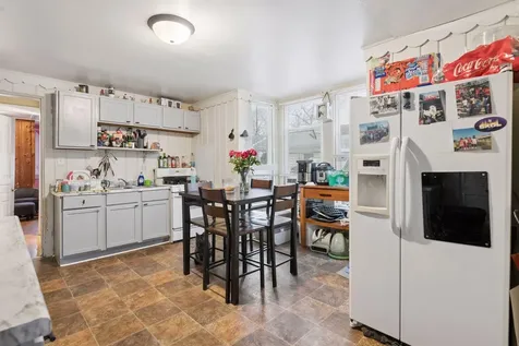 306 King Street W Saint Paul MN 55107