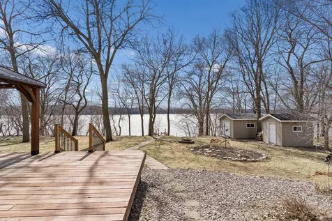 48937 N Shore Road Waterville MN 56096