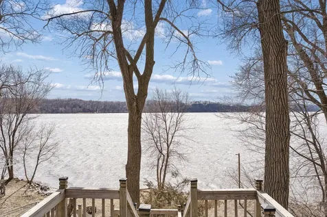 48937 N Shore Road Waterville MN 56096