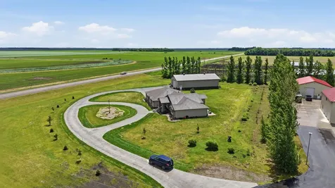 16496 42nd Street SE Mapleton ND 58059