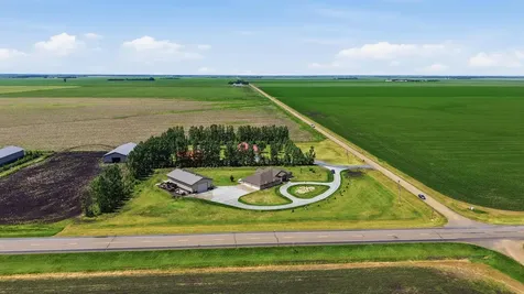 16496 42nd Street SE Mapleton ND 58059