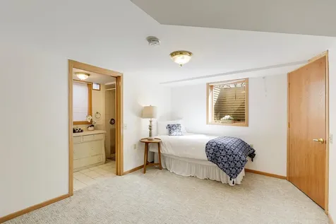 4201 40th Avenue N Robbinsdale MN 55422
