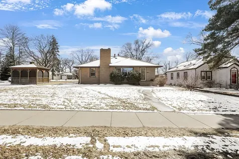 4201 40th Avenue N Robbinsdale MN 55422